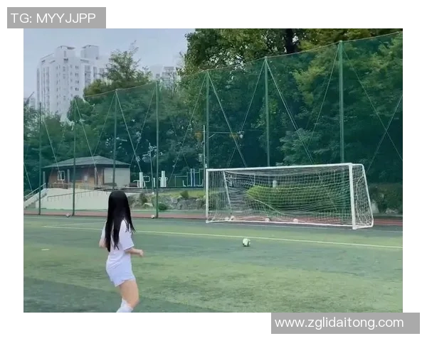 足球场上的魅力与尴尬有狐臭的明星们如何应对个人形象挑战